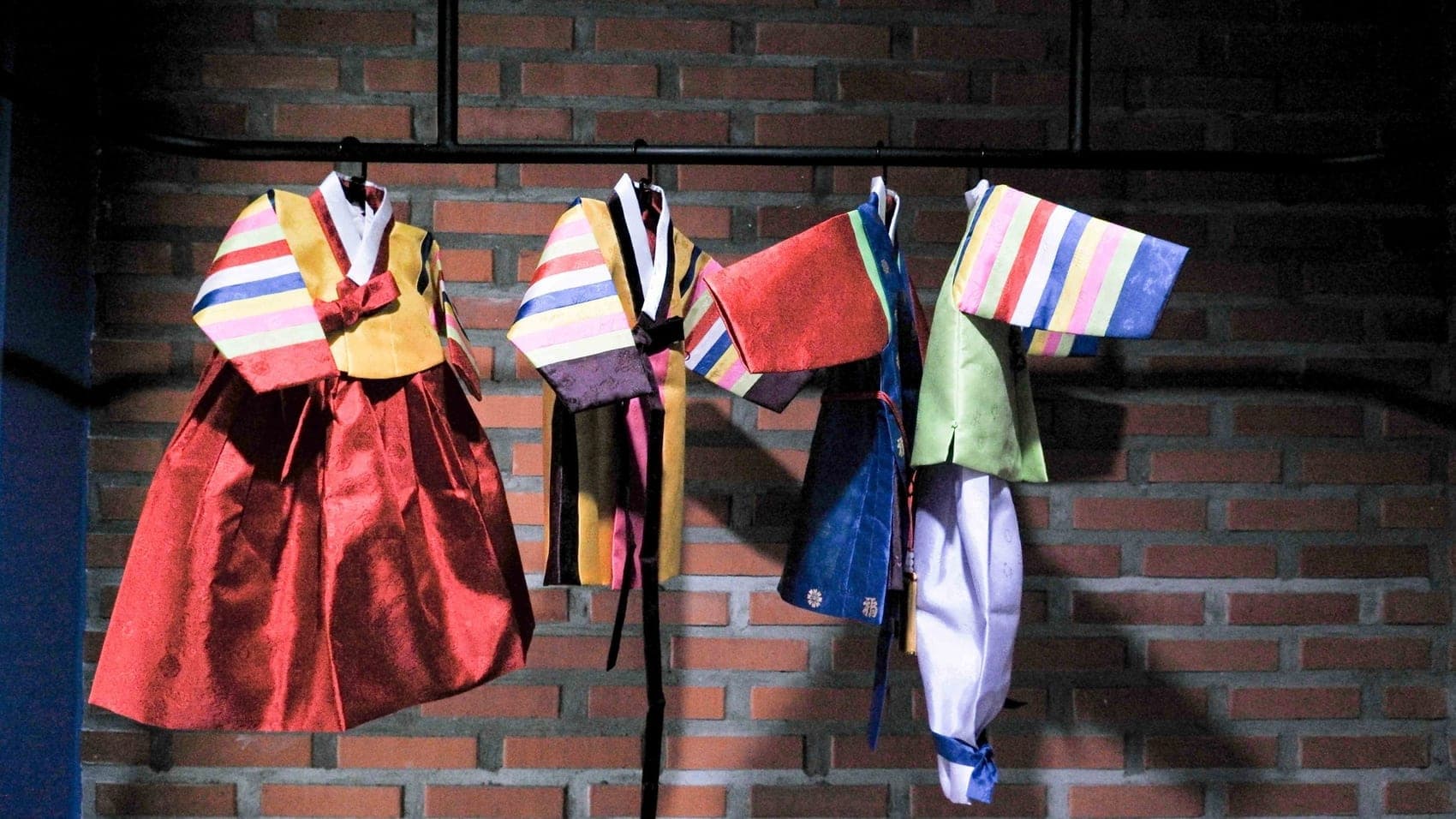 Koleksi hanbok anak yang tersedia di Self Photo Studio